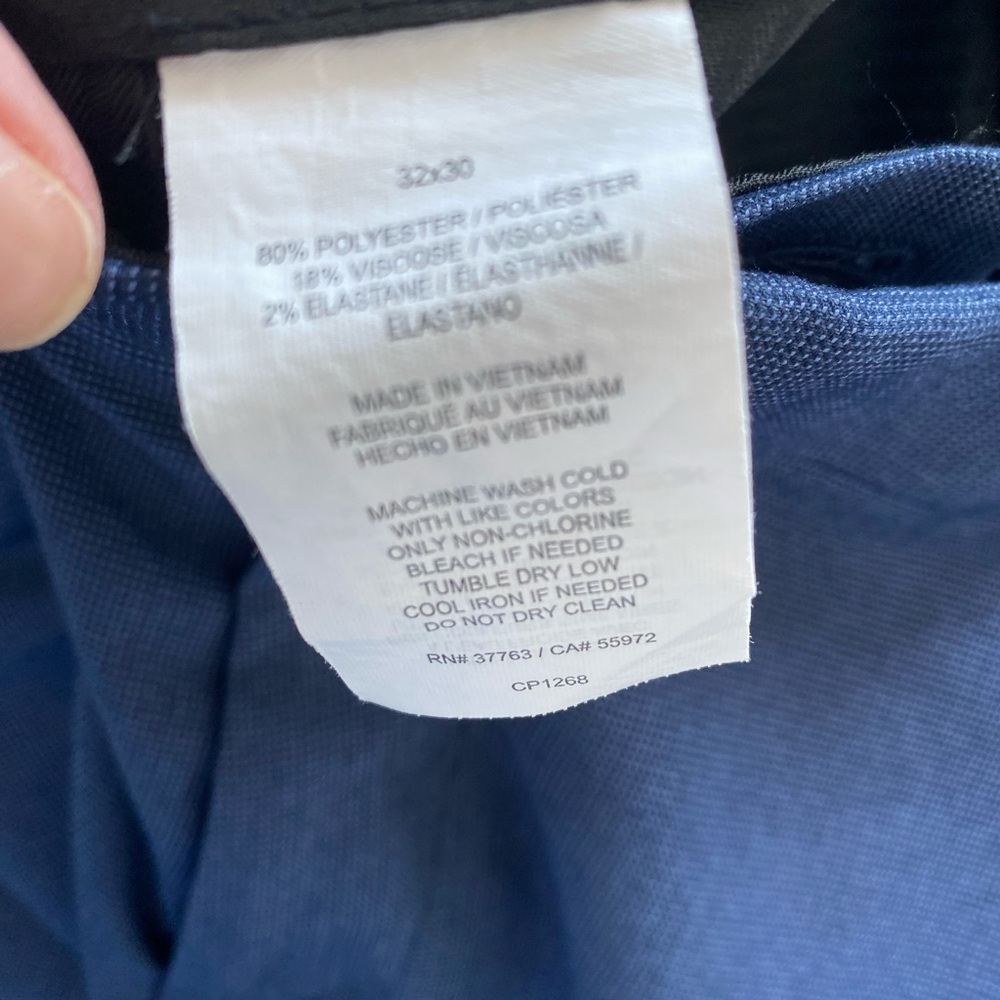 Perry Ellis pants. - Picture 5 of 5